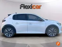 Usado Peugeot 208 GT-line 101 CV (74 kW) 2020 Blanco Utilitario