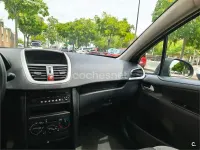 Usado Peugeot 207 90 CV (66 kW) 2007 Negro Berlina