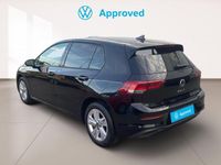 Usado VW Golf VIII Life 110 CV (80 kW) 2023 Negro profundo (efecto perla) Berlina