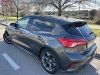 Usado Ford Focus ST-Line 120 CV (88 kW) 2018 Gris / plata Berlina