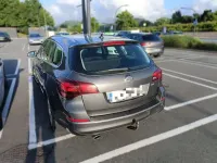 Usado Opel Astra Sport 165 CV (121 kW) 2011 Gris Familiar