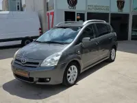 Usado Toyota Corolla Verso Sol 116 CV (85 kW) 2005 Gris / plata Monovolumen