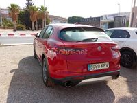 Usado Alfa Romeo Stelvio 150 CV (110 kW) 2017 Rojo SUV