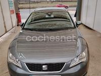 Usado Seat Leon ST Reference 105 CV (77 kW) 2015 Gris / plata Familiar