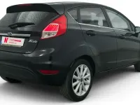 Usado Ford Fiesta Trend 101 CV (74 kW) 2016 Negro Utilitario