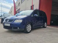 Begagnad VW Touran 105 HK (77 kW) 2006 Blå Minibuss