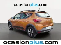 Usado Dacia Sandero Expression 101 CV (74 kW) 2024 Naranja Utilitario