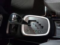 Usado Toyota Yaris Hybrid Active 100 CV (73 kW) 2019 Blanco Utilitario