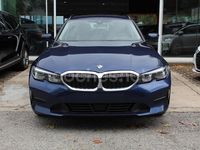 Usado BMW 318 150 CV (110 kW) 2020 Azul Familiar