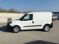 Usado Fiat Doblò 95 CV (69 kW) 2021 Blanco Monovolumen