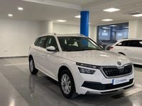 Usado Skoda Kamiq Ambition 110 CV (80 kW) 2021 Blanco SUV