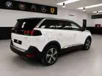 Usado Peugeot 3008 Allure 130 CV (95 kW) 2018 Blanco SUV