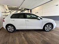 Usado VW Golf VIII Life 116 CV (85 kW) 2022 Blanco Utilitario
