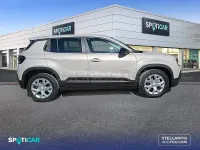 Usado Jeep Avenger Altitude 100 CV (73 kW) 2025 Gris / plata SUV