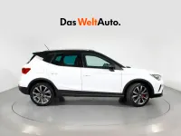 Usado Seat Arona FR 116 CV (85 kW) 2025 Blanco SUV