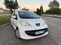Usado Peugeot 107 68 CV (50 kW) 2007 Blanco Utilitario
