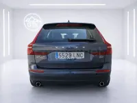 Käytetty Volvo XC60 Momentum 197 HP (144 kW) 2021 Sininen Katumaasturi
