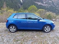Usado Skoda Fabia 95 CV (69 kW) 2018 Azul Berlina