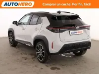 Usado Toyota Yaris Cross Sport 131 CV (96 kW) 2024 Blanco SUV