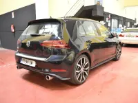 Usado VW Golf VII GTI 245 CV (180 kW) 2018 Negro Berlina