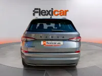 Usado Skoda Kodiaq Ambition 150 CV (110 kW) 2022 Gris SUV