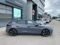 Usado Cupra Leon 204 CV (150 kW) 2025 Gris / plata Berlina