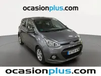 Usado Hyundai i10 87 CV (63 kW) 2014 Gris Utilitario