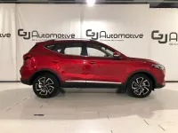 Usado MG ZS Luxury 111 CV (81 kW) 2024 Rojo Berlina