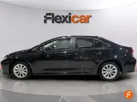 Usado Toyota Corolla Active 125 CV (91 kW) 2023 Negro Berlina