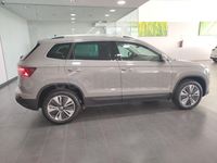 Usado Skoda Karoq Ambition 115 CV (84 kW) 2022 Gris / plata SUV