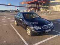 Usado Mercedes C240 Elegance 170 CV (125 kW) 2001 Azul Berlina