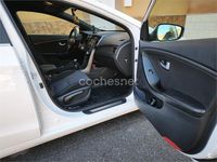 Usado Hyundai i30 GO! 110 CV (80 kW) 2016 Blanco Berlina