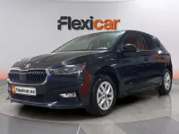 Usado Skoda Fabia Selection 95 CV (69 kW) 2025 Negro Utilitario