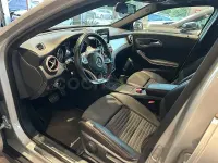 Usado Mercedes GLA220 AMG line 177 CV (130 kW) 2016 Gris / plata SUV