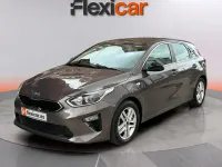 Usado Kia Ceed 140 CV (102 kW) 2020 Marrón Utilitario