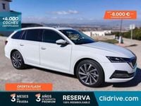 Usado Skoda Octavia Ambition 150 CV (110 kW) 2021 Blanco Familiar
