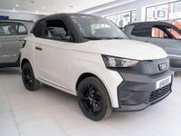 Nuevo Ligier JS50 2025 Negro Utilitario