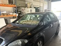 Usado Seat Leon Stylance 105 CV (77 kW) 2008 Negro Utilitario