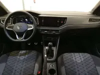 Usado VW Taigo R-line 116 CV (85 kW) 2025 Plateado SUV
