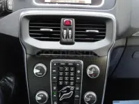 Usado Volvo V40 R-Design Momentum 152 CV (111 kW) 2017 Rojo Berlina