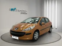 Usado Peugeot 207 75 CV (55 kW) 2007 Naranja Berlina