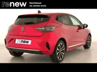 Käytetty Renault Clio V Techno 100 HP (73 kW) 2025 Punainen Sedan