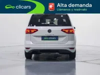 Usado VW Touran Advance 150 CV (110 kW) 2023 Blanco Monovolumen