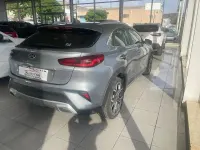 Usado Kia XCeed 136 CV (100 kW) 2022 Gris / plata SUV