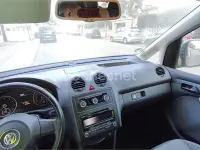 Usado VW Caddy Comfortline 105 CV (77 kW) 2012 Gris / plata Monovolumen