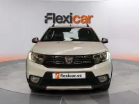 Usado Dacia Sandero Comfort 90 CV (66 kW) 2019 Blanco Berlina
