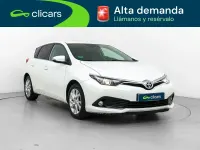 Usado Toyota Auris Business Edition 116 CV (85 kW) 2018 Blanco Berlina