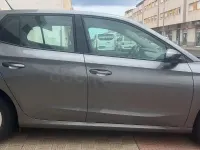 Usado Skoda Fabia 115 CV (84 kW) 2024 Gris / plata Utilitario