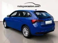 Usado Skoda Scala Essence 95 CV (69 kW) 2025 Azul Utilitario