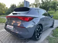 Usado Cupra Leon 150 CV (110 kW) 2024 Gris / plata Berlina